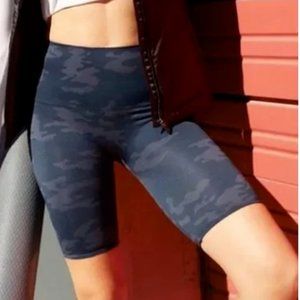 SPANX Look at Me Now Biker Shorts Size 1X